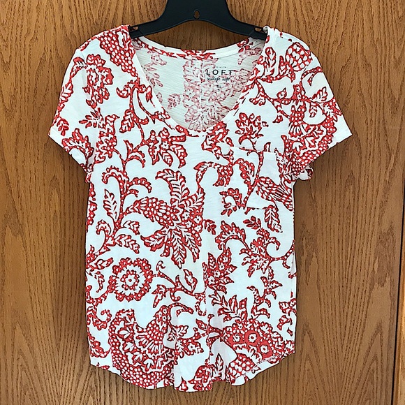 Ann Taylor Tops - Women’s Ann Taylor Loft short sleeve tee Sz S